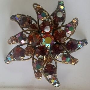 Regency Signed VTG Citrine AB Colored Crystal Rhinestones Star Flower Brooch